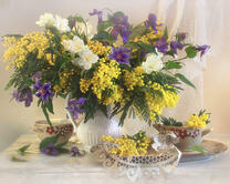 Без бренда «Натюрморт из мимоз и колокольчиков» в Оренбурге