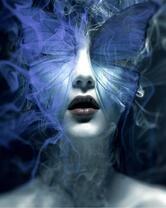 Девушка с бабочкой