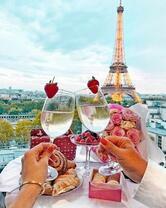 Без бренда «Свидание на фоне Эйфелевой башки» в Оренбурге в интернет-магазине  Без бренда «Свидание на фоне Эйфелевой башки» в Оренбурге