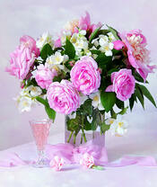 Без бренда «Нежный букетик с розами и настойка» в Оренбурге